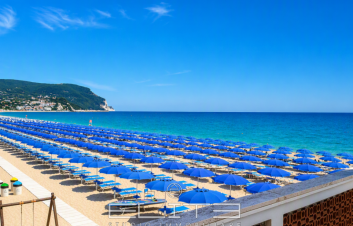Appartamento con terrazzo con affaccio sul mare