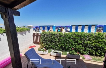 Casa Singola sulla spiaggia a Marcelli di Numana