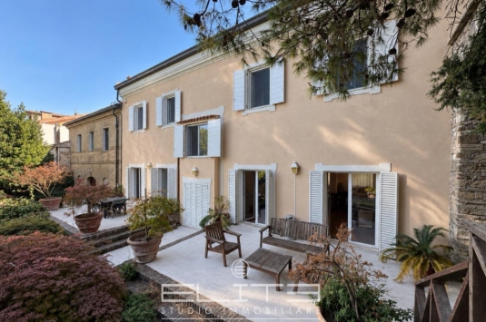 Dimora storica con loft e parco – oltre 700 mq