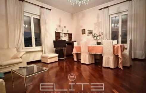 Quartiere Adriatico, ultimo piano con ascensore, ampia metratura