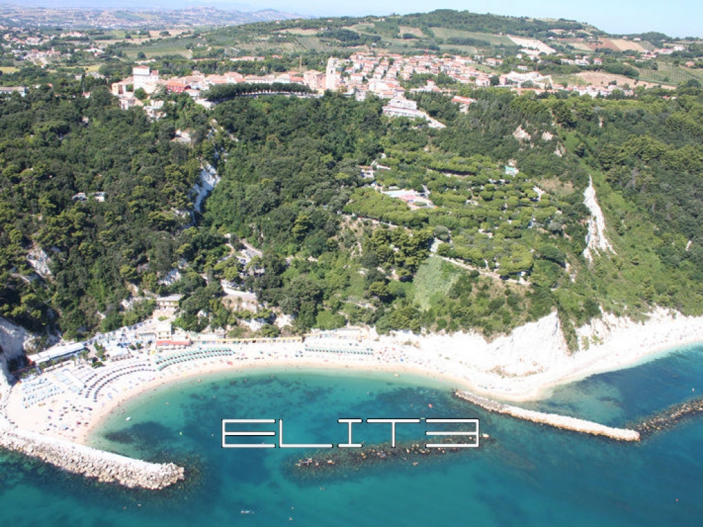 036__spiaggia-urbani-sirolo-1.jpg